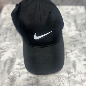 Nike Heritage86 Black Dri-FIT Cap